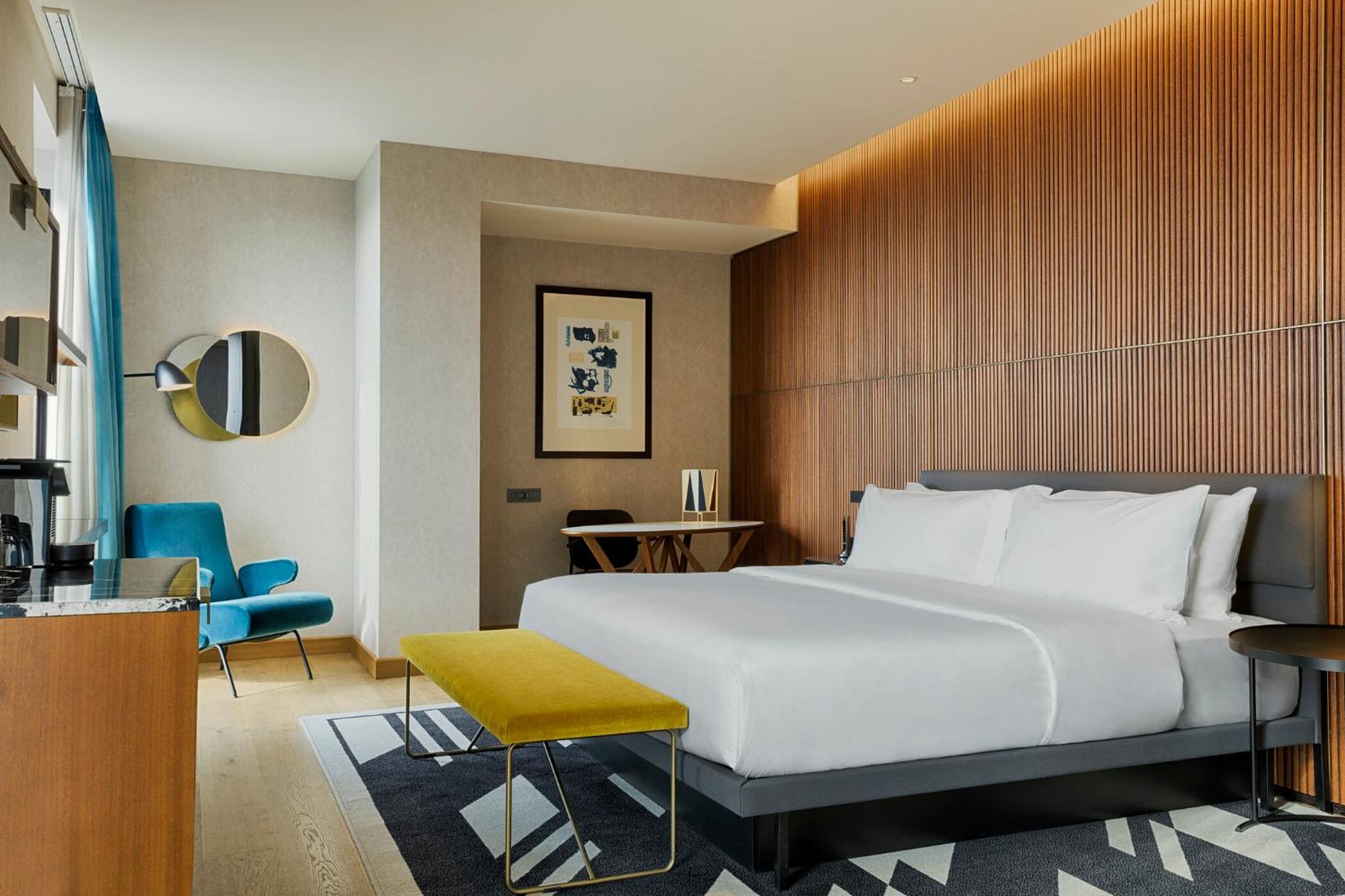 Le Meridien 5* Batumi